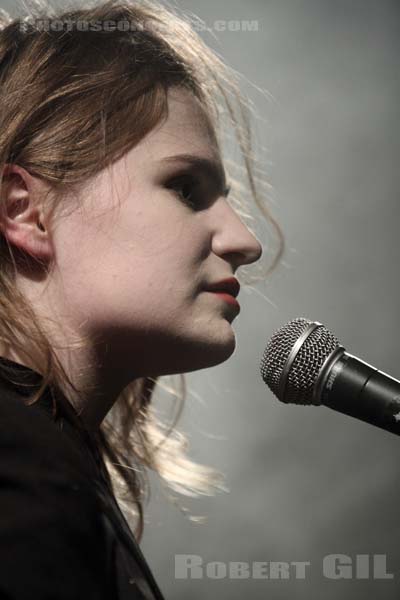 CHRISTINE AND THE QUEENS - 2012-03-22 - PARIS - Point Ephemere - 